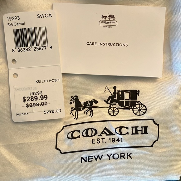 Coach C-pattern tote bag in camel. - Picture 6 of 6